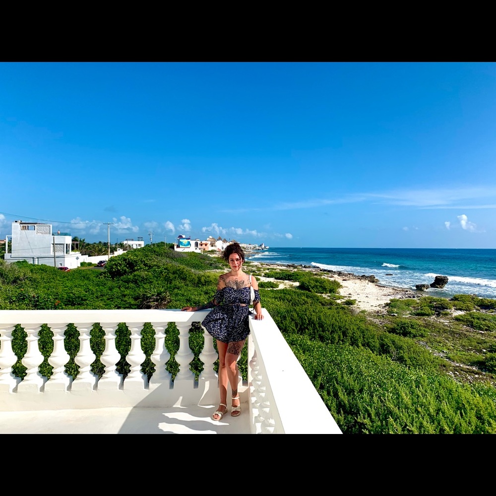 Meet your Posher, Liz